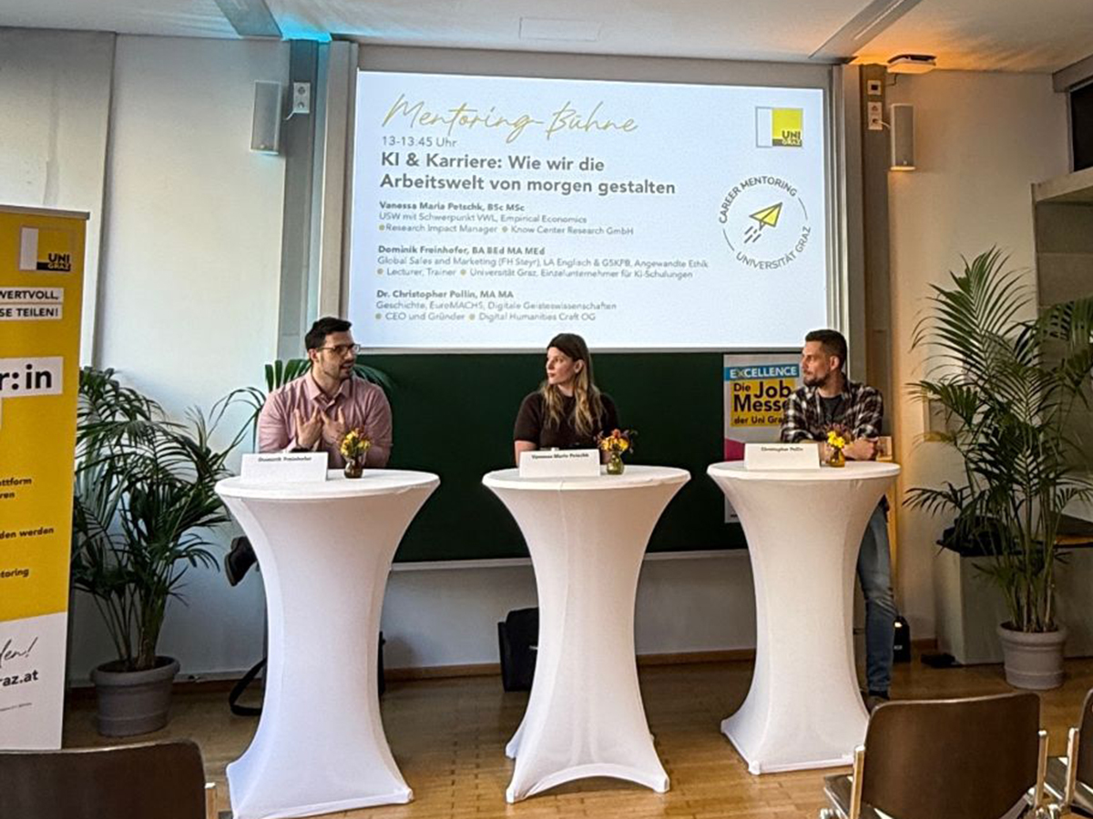 Bild vom Live-Gespräch auf der Mentoring-Bühne 2025